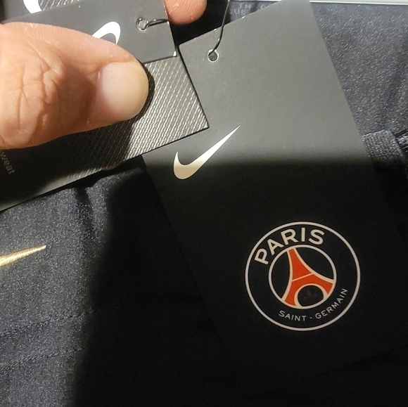 Nike Size L Men's Paris Saint-Germain Gilet Black Soccer Football CT3907-010 - Picture 3 of 8